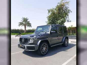مرسيدس - بنز  جي - كلاس  63 اي ام جي  2019  اوتوماتيك  90,000 كم  8 سلندر  دفع رباعي  اس يو في  رمادي