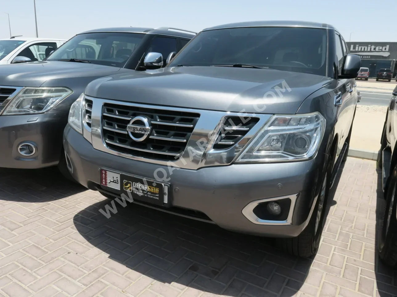 Nissan  Patrol  SE  2018  Automatic  236,000 Km  8 Cylinder  Four Wheel Drive (4WD)  SUV  Gray