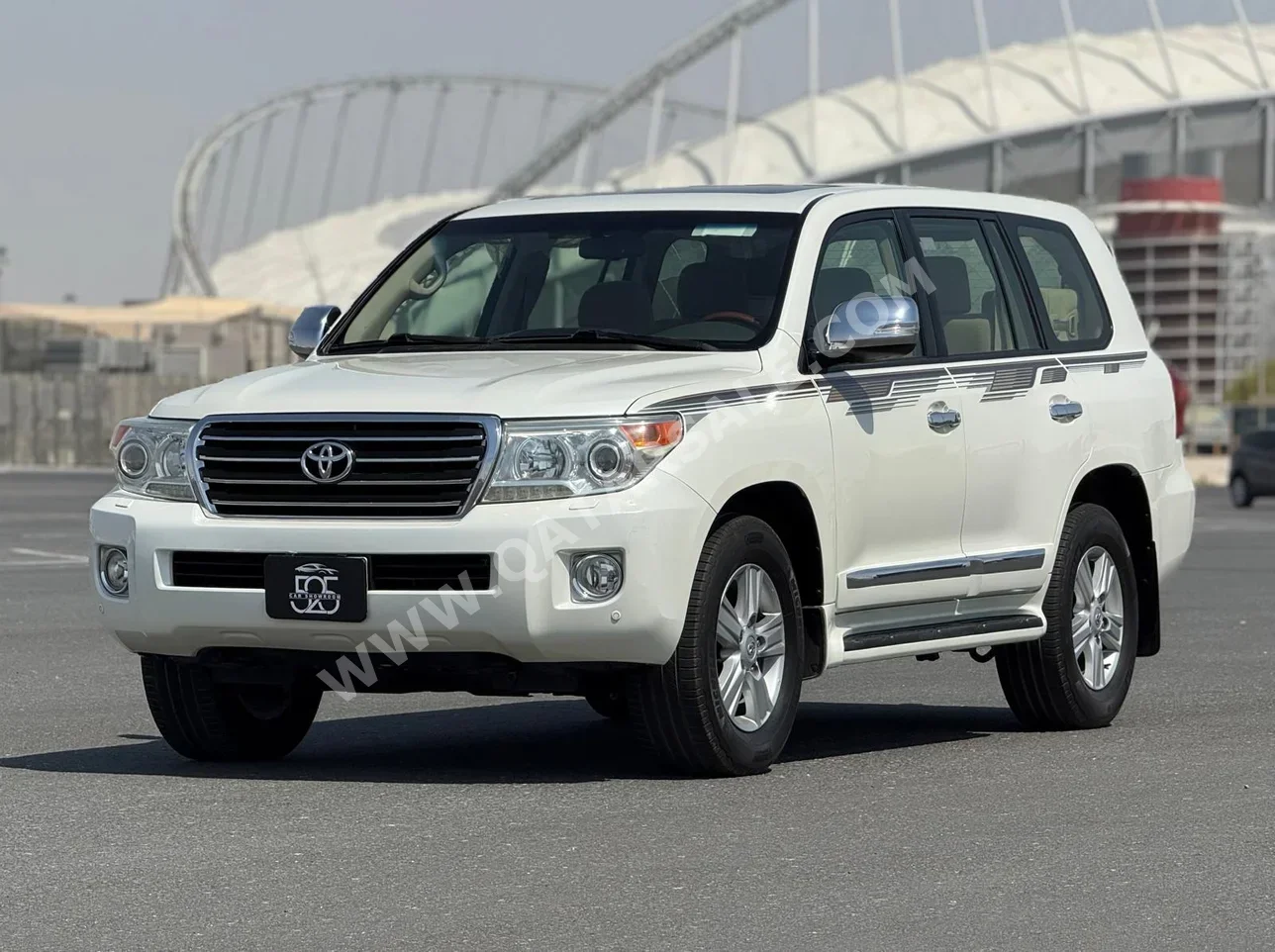 Toyota  Land Cruiser  GXR  2014  Automatic  72,000 Km  8 Cylinder  Four Wheel Drive (4WD)  SUV  White