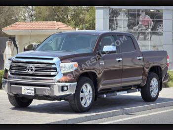 Toyota  Tundra  Edition 1794  2016  Automatic  85,000 Km  8 Cylinder  Four Wheel Drive (4WD)  Pick Up  Brown