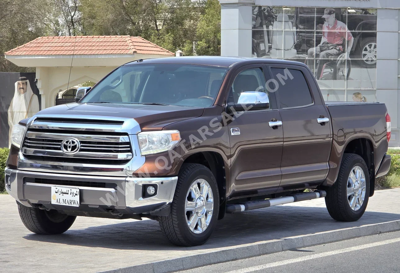 Toyota  Tundra  Edition 1794  2016  Automatic  85,000 Km  8 Cylinder  Four Wheel Drive (4WD)  Pick Up  Brown