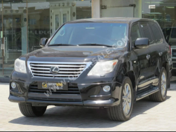 Lexus  LX  570  2011  Automatic  107,000 Km  8 Cylinder  Four Wheel Drive (4WD)  SUV  Black