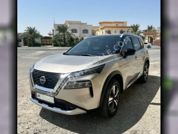 Nissan  X-Trail  SL  2024  Automatic  21,000 Km  4 Cylinder  All Wheel Drive (AWD)  SUV  Gold  With Warranty