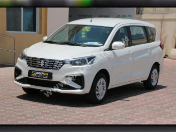 Suzuki  Ertiga  2021  Automatic  122,000 Km  4 Cylinder  Front Wheel Drive (FWD)  SUV  White