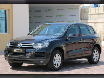Volkswagen  Touareg  2012  Automatic  120,000 Km  6 Cylinder  All Wheel Drive (AWD)  SUV  Black