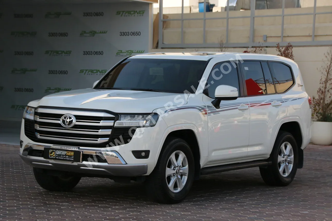Toyota  Land Cruiser  GXR Twin Turbo  2022  Automatic  89,000 Km  6 Cylinder  Four Wheel Drive (4WD)  SUV  White