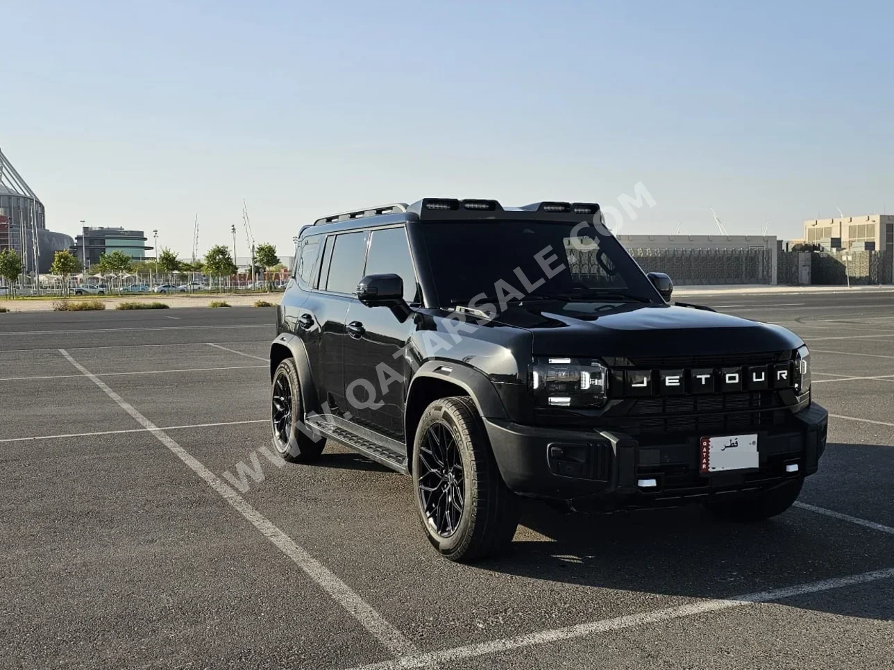 Jetour  T2  Luxury  2024  Automatic  60,000 Km  4 Cylinder  Four Wheel Drive (4WD)  SUV  Black  With Warranty