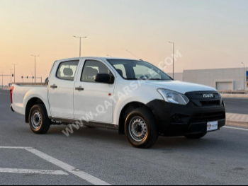 Isuzu  D-Max  2022  Manual  220,000 Km  4 Cylinder  Front Wheel Drive (FWD)  Pick Up  White
