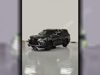 Lexus  LX  570 S Black Edition  2016  Automatic  163,000 Km  8 Cylinder  Four Wheel Drive (4WD)  SUV  Black