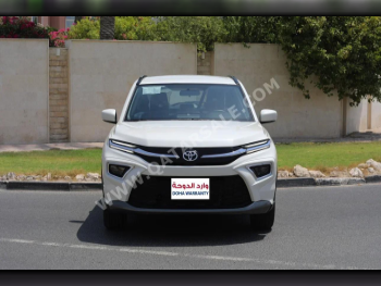 Toyota  Urban Cruiser  2025  Automatic  0 Km  4 Cylinder  Front Wheel Drive (FWD)  SUV  White  With Warranty