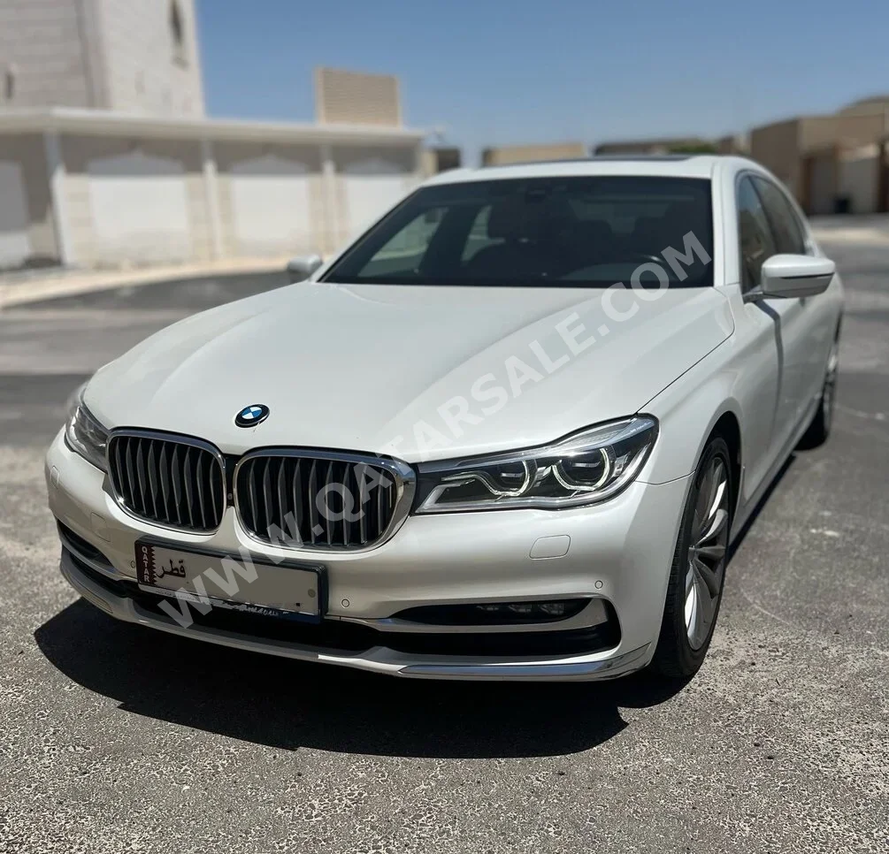 بي ام دبليو  الفئة - السابعة  730 Li  2018  اوتوماتيك  100,000 كم  6 سلندر  دفع خلفي  سيدان  أبيض لؤلؤي
