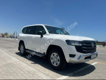 Toyota  Land Cruiser  GX  2024  Automatic  26,000 Km  6 Cylinder  Four Wheel Drive (4WD)  SUV  White  With Warranty