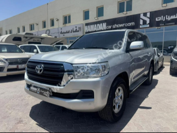 Toyota  Land Cruiser  G  2020  Automatic  285,000 Km  6 Cylinder  Four Wheel Drive (4WD)  SUV  Silver
