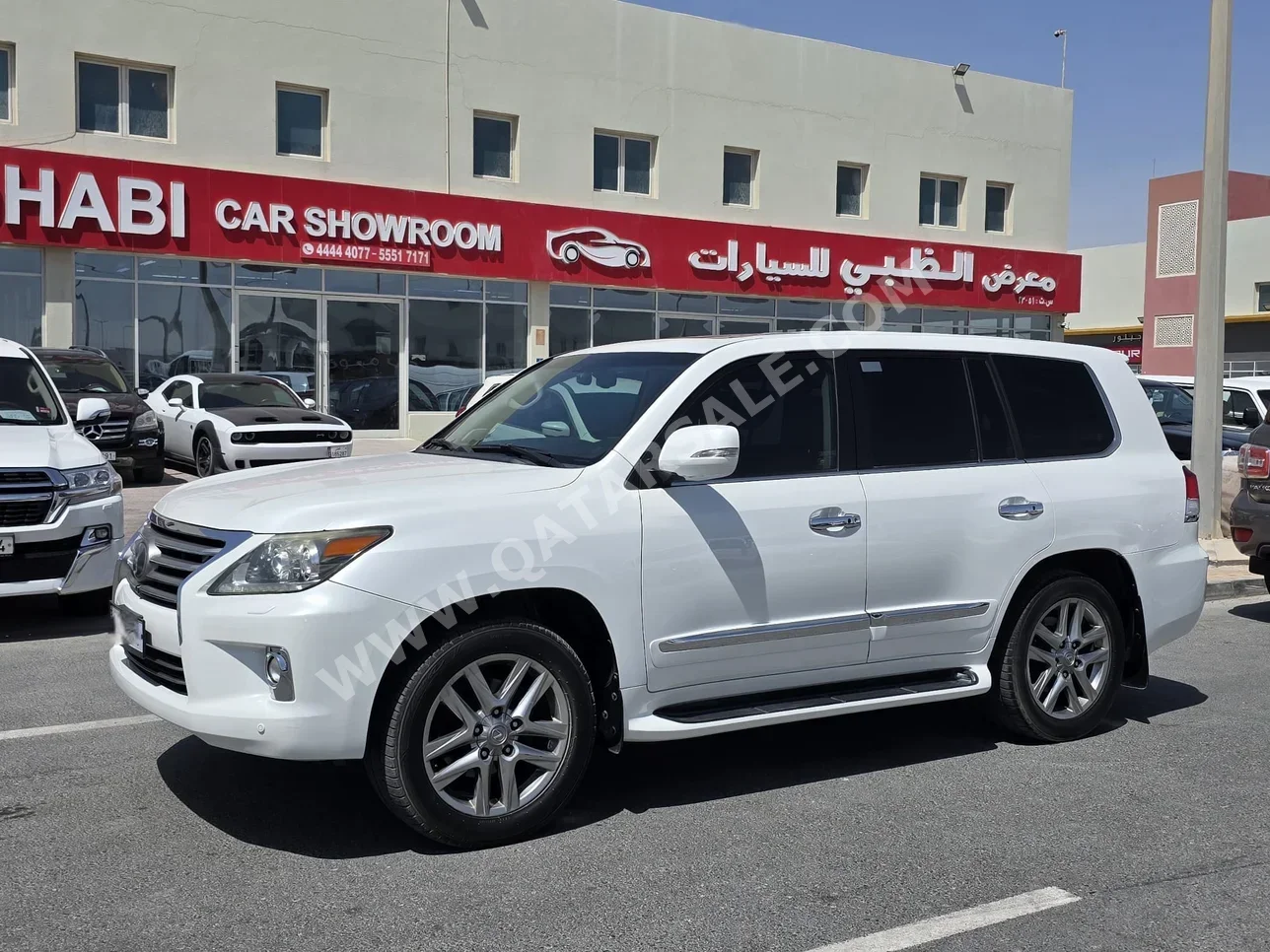Lexus  LX  570  2013  Automatic  244,000 Km  8 Cylinder  Four Wheel Drive (4WD)  SUV  White