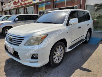 Lexus  LX  570  2009  Automatic  466,000 Km  8 Cylinder  Four Wheel Drive (4WD)  SUV  White