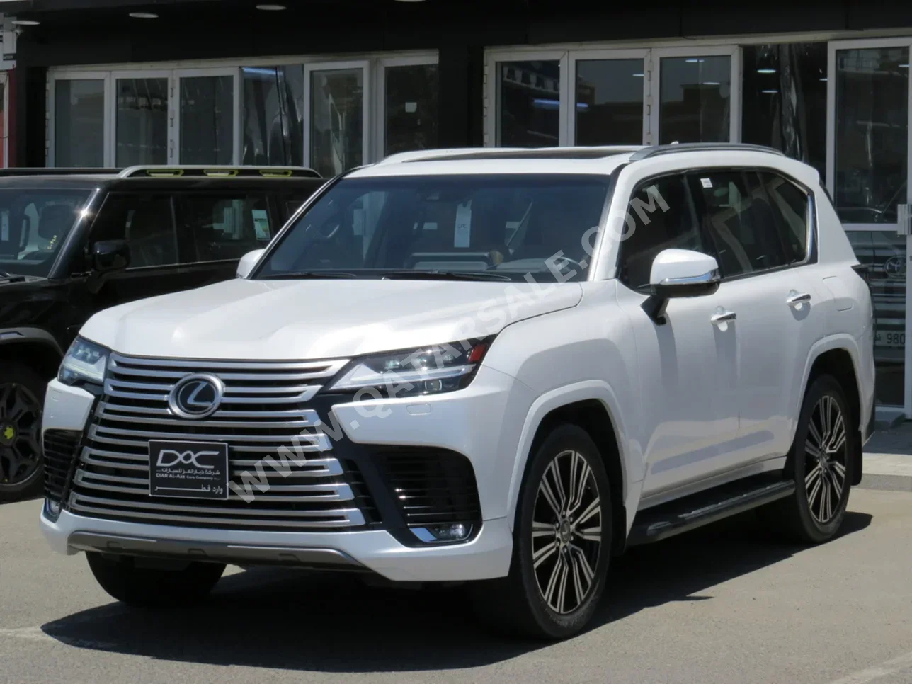 Lexus  LX  600 Luxury  2023  Automatic  32,000 Km  6 Cylinder  Four Wheel Drive (4WD)  SUV  White  With Warranty