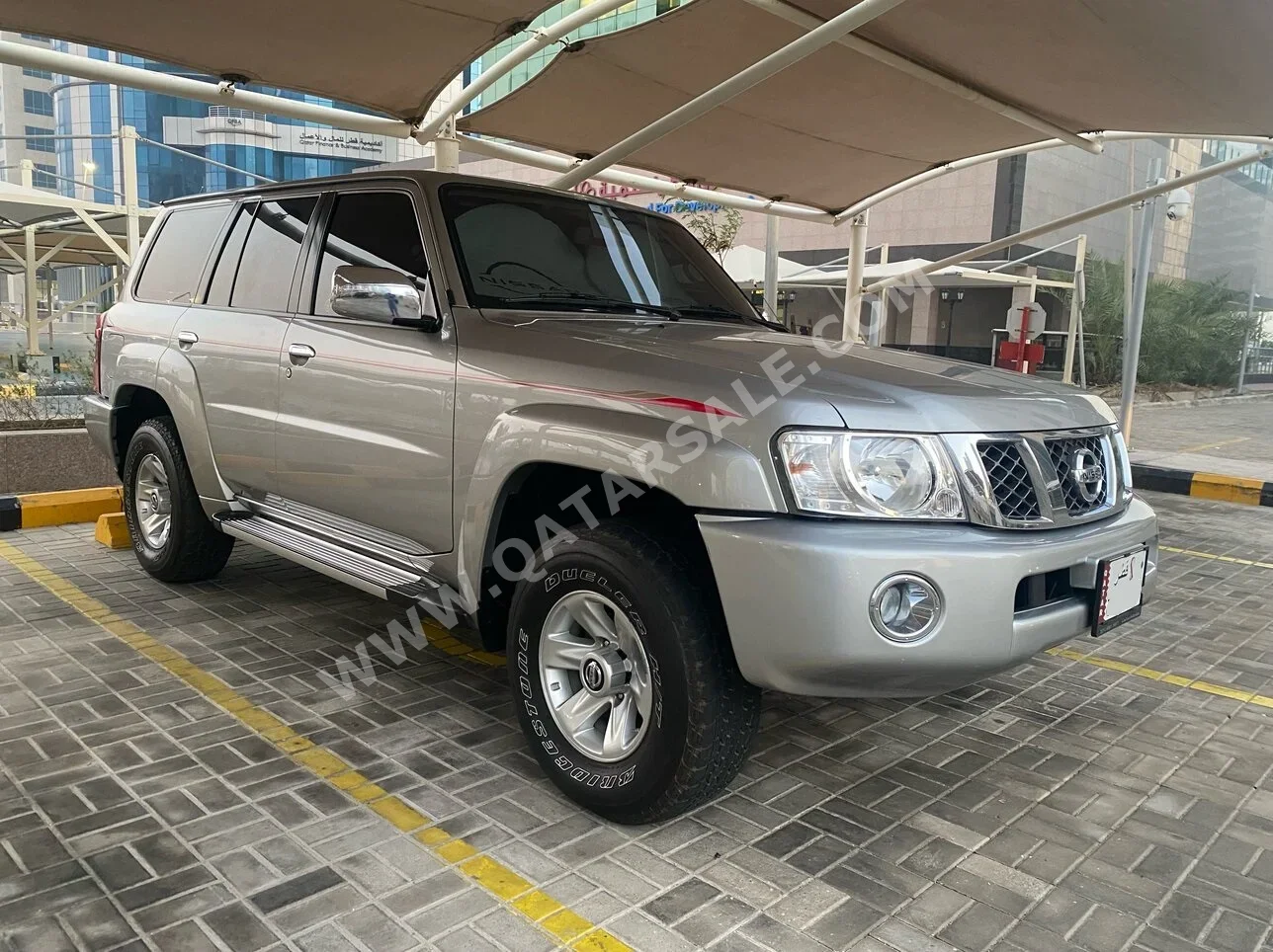 Nissan  Patrol  Safari  2022  Manual  56,500 Km  8 Cylinder  Four Wheel Drive (4WD)  SUV  Silver  With Warranty