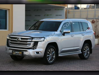 Toyota  Land Cruiser  VX Twin Turbo  2024  Automatic  62,000 Km  6 Cylinder  Four Wheel Drive (4WD)  SUV  Silver  With Warranty