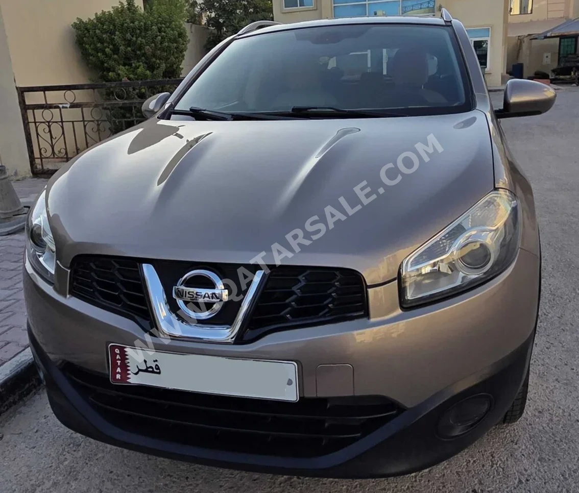 نيسان  كاش كاي  اس اي  2014  اوتوماتيك  86,000 كم  4 سلندر  دفع كلي مستمر  اس يو في  بني