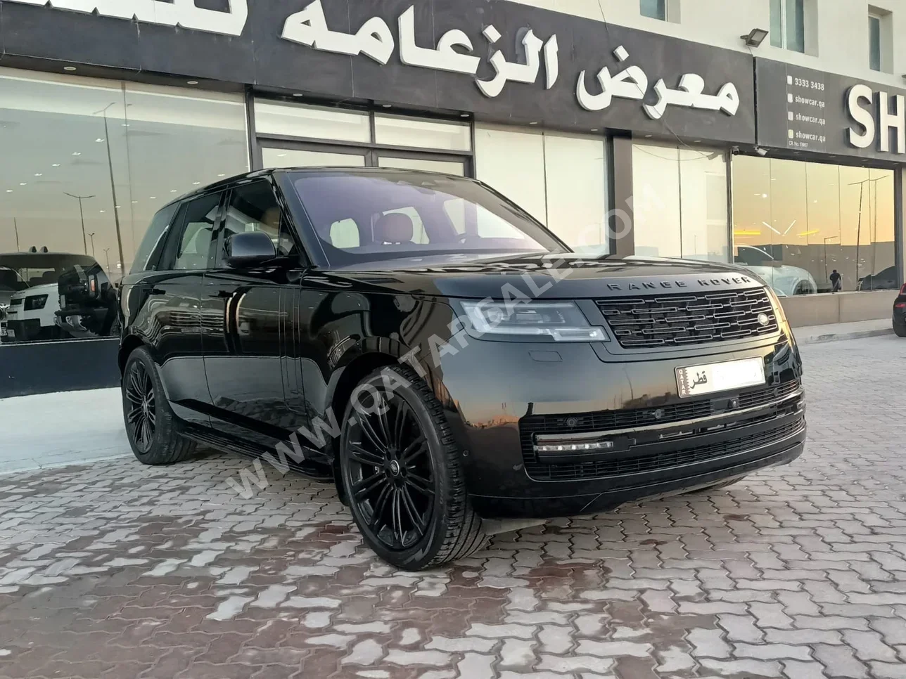 Land Rover  Range Rover  HSE  2023  Automatic  34,000 Km  8 Cylinder  Four Wheel Drive (4WD)  SUV  Black  With Warranty