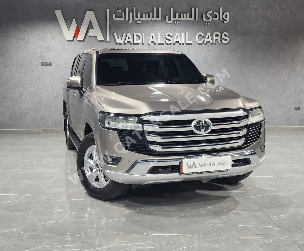 Toyota  Land Cruiser  GXR Twin Turbo  2022  Automatic  232,000 Km  6 Cylinder  Four Wheel Drive (4WD)  SUV  Bronze