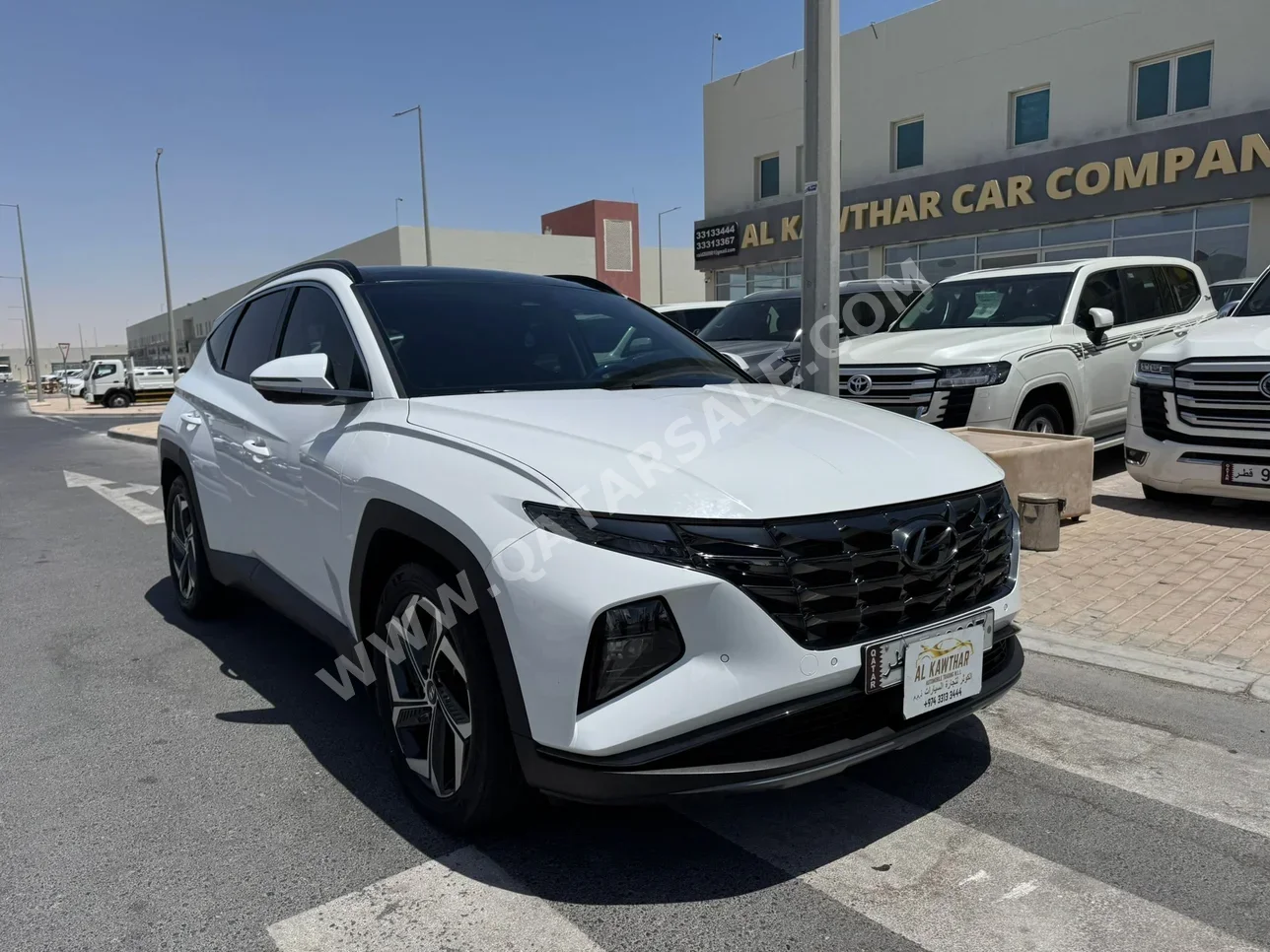 Hyundai  Tucson  2022  Automatic  75,000 Km  4 Cylinder  Front Wheel Drive (FWD)  SUV  White  With Warranty