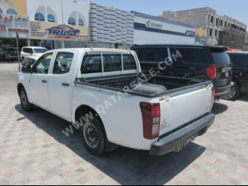 Isuzu  D-Max  2016  Manual  94,000 Km  4 Cylinder  Rear Wheel Drive (RWD)  Pick Up  White