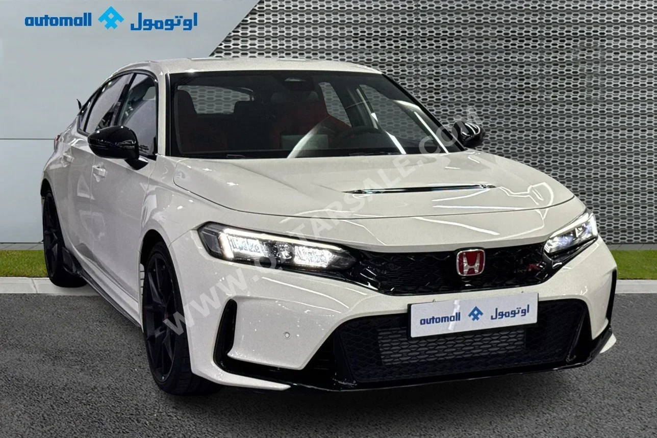 Honda  Civic  R Type  2024  Automatic  2,500 Km  4 Cylinder  All Wheel Drive (AWD)  Coupe / Sport  White  With Warranty