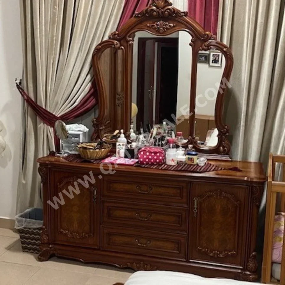 Bedroom Sets - 3 Pieces Set  - Brown