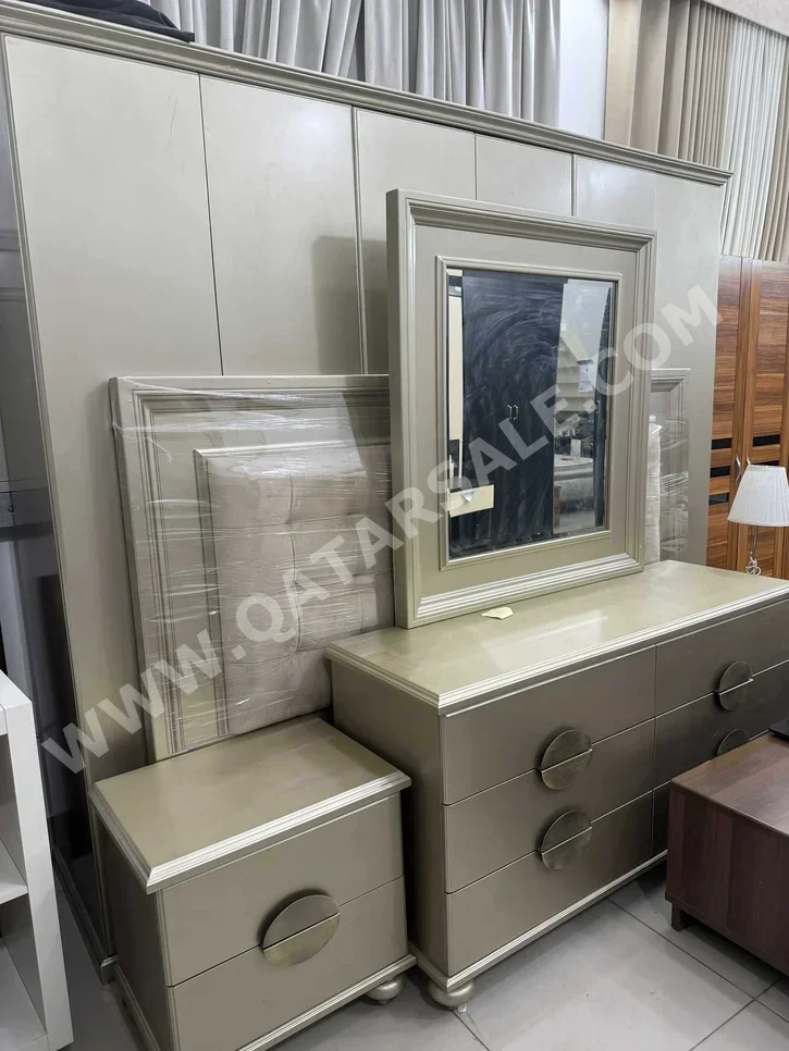 Bedroom Sets - Midas  - 6 Pieces Set  - Gold
