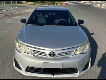 Toyota  Camry  GL  2014  Automatic  275,435 Km  4 Cylinder  Front Wheel Drive (FWD)  Sedan  Silver