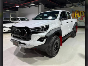 Toyota  Hilux  GR Sport  2025  Automatic  0 Km  6 Cylinder  Four Wheel Drive (4WD)  Pick Up  White  With Warranty