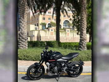 Triumph  Trident 660 -  2024 - Color Black -  Warranty