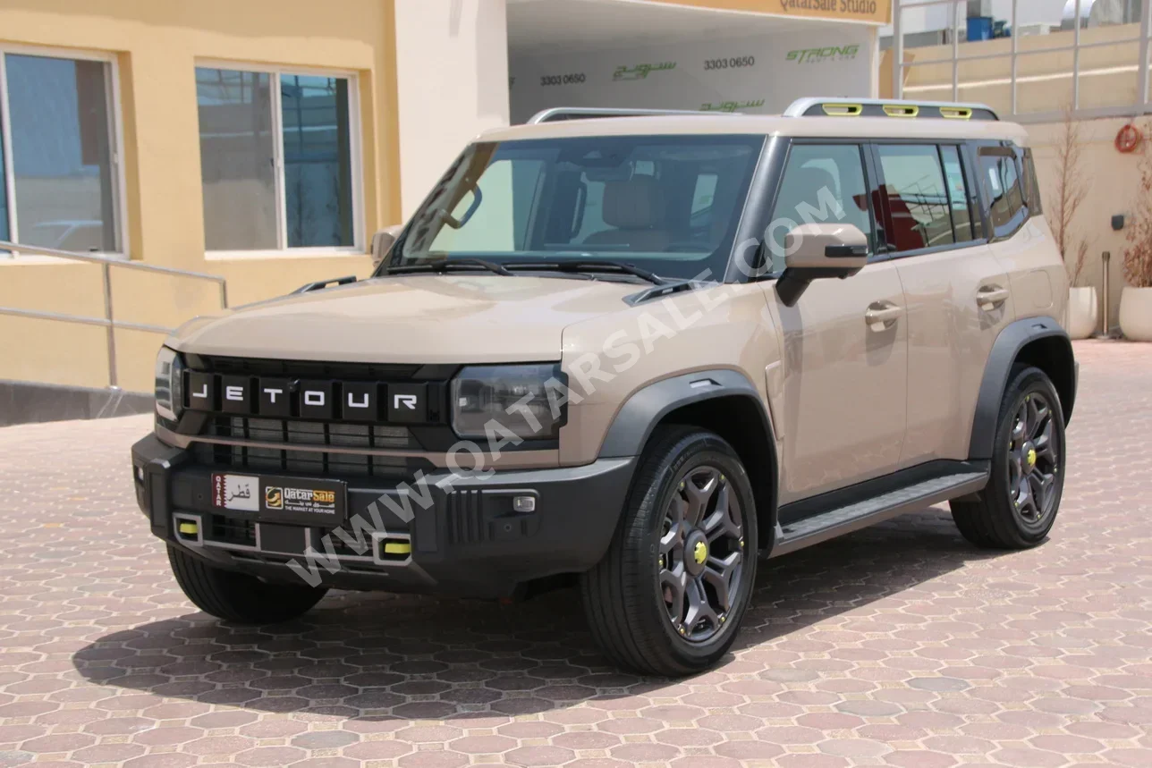 Jetour  T2  2025  Automatic  41,000 Km  4 Cylinder  Four Wheel Drive (4WD)  SUV  Beige  With Warranty