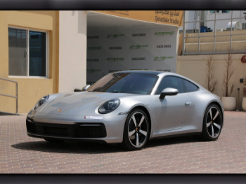 بورش  911  كاريرا  2023  اوتوماتيك  5,500 كم  6 سلندر  دفع خلفي  كوبيه \ سبورت  فضي  تحت الضمان