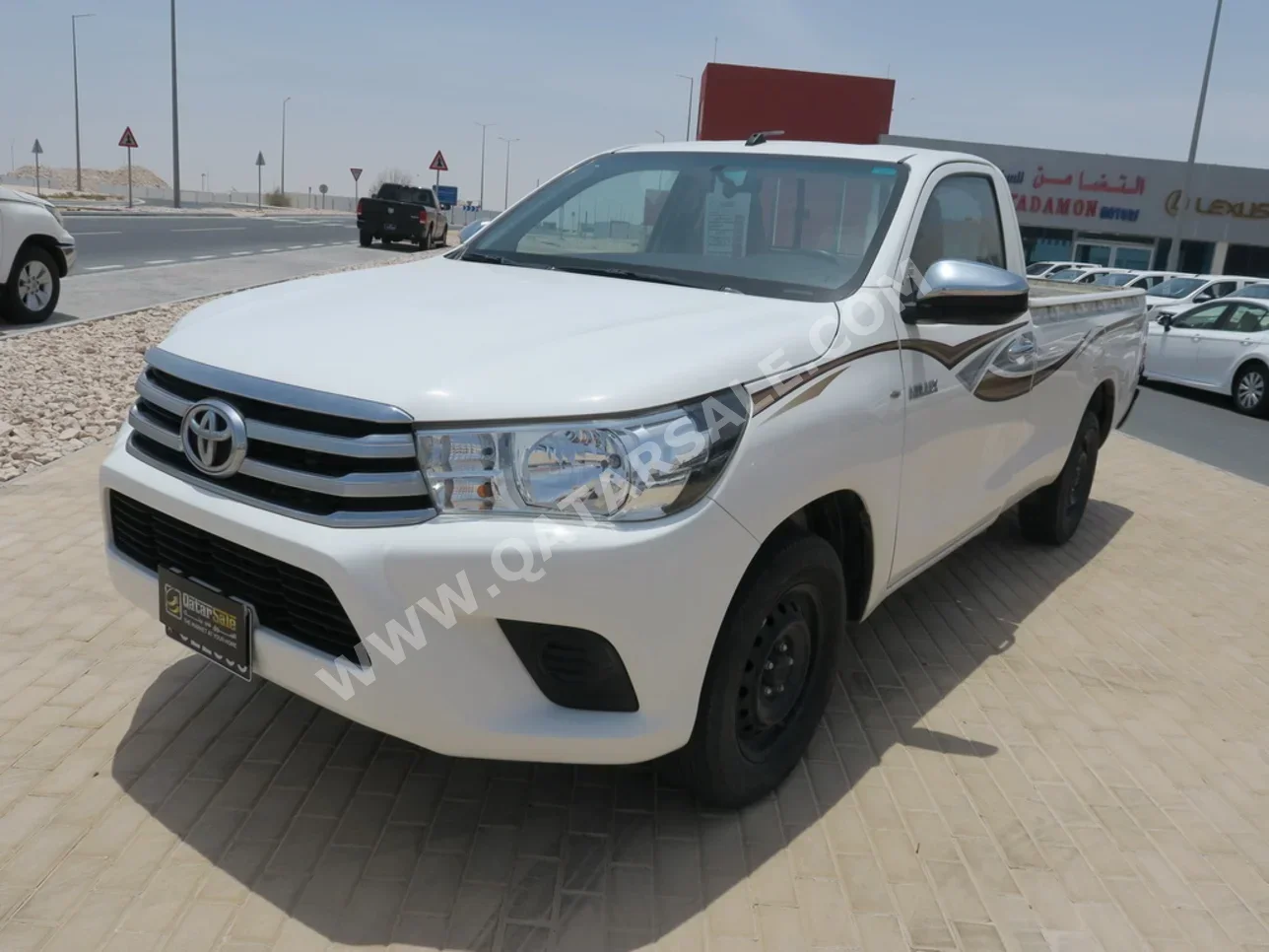 Toyota  Hilux  2019  Manual  23,000 Km  4 Cylinder  Front Wheel Drive (FWD)  Pick Up  White
