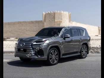 Lexus  LX  600 Luxury  2024  Automatic  12,000 Km  6 Cylinder  Four Wheel Drive (4WD)  SUV  Gray  With Warranty