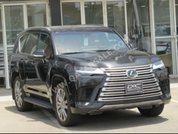 Lexus  LX  600 VIP  2023  Automatic  27,000 Km  6 Cylinder  Four Wheel Drive (4WD)  SUV  Black  With Warranty