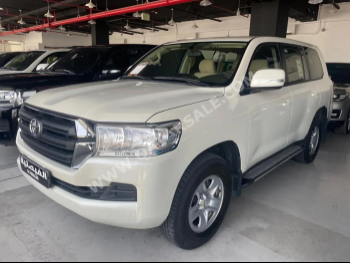 Toyota  Land Cruiser  GX  2021  Automatic  161,000 Km  6 Cylinder  Four Wheel Drive (4WD)  SUV  White