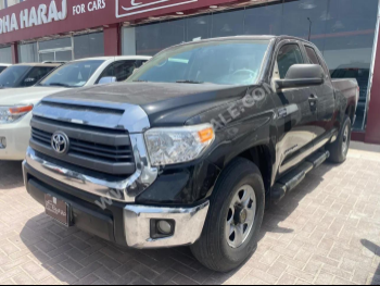 Toyota  Tundra  2014  Automatic  285,000 Km  8 Cylinder  Four Wheel Drive (4WD)  Pick Up  Black