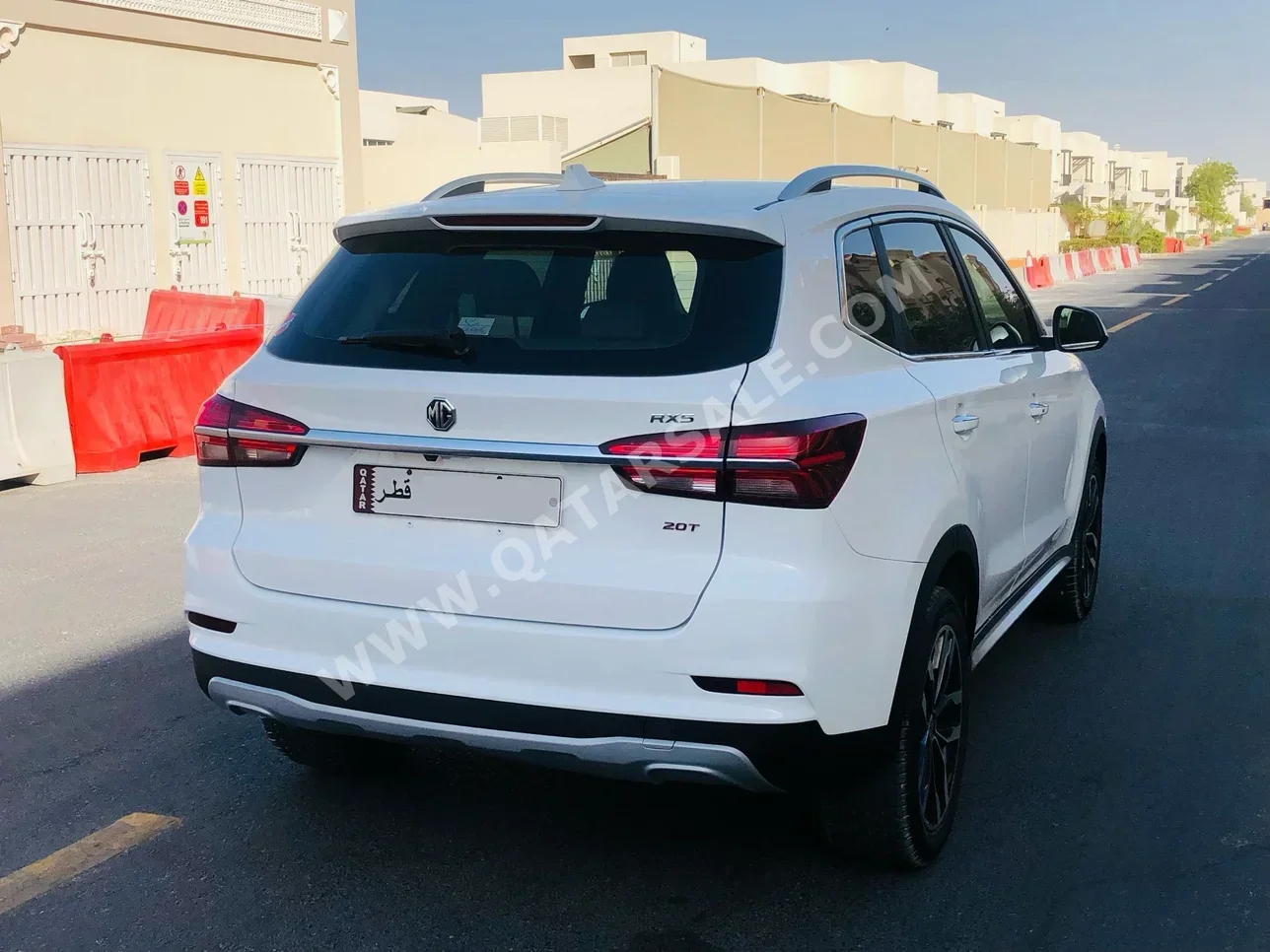 ام جي  ار اكس 5  2020  اوتوماتيك  177,000 كم  4 سلندر  سحب امامي  اس يو في  أبيض