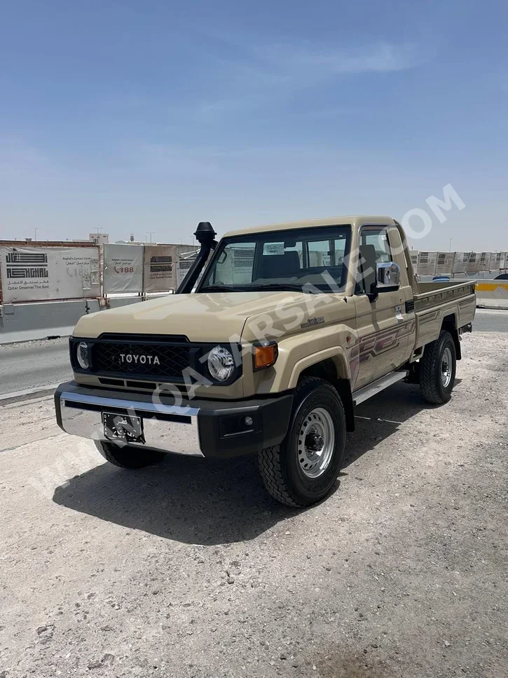 Toyota  Land Cruiser  LX  2025  Manual  0 Km  4 Cylinder  Four Wheel Drive (4WD)  Pick Up  Beige  With Warranty