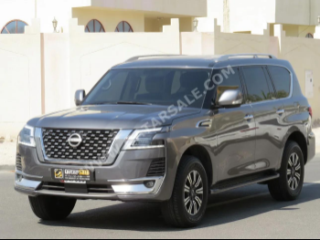 نيسان  باترول  اس اي  2024  اوتوماتيك  12,000 كم  6 سلندر  دفع رباعي  اس يو في  رمادي  تحت الضمان
