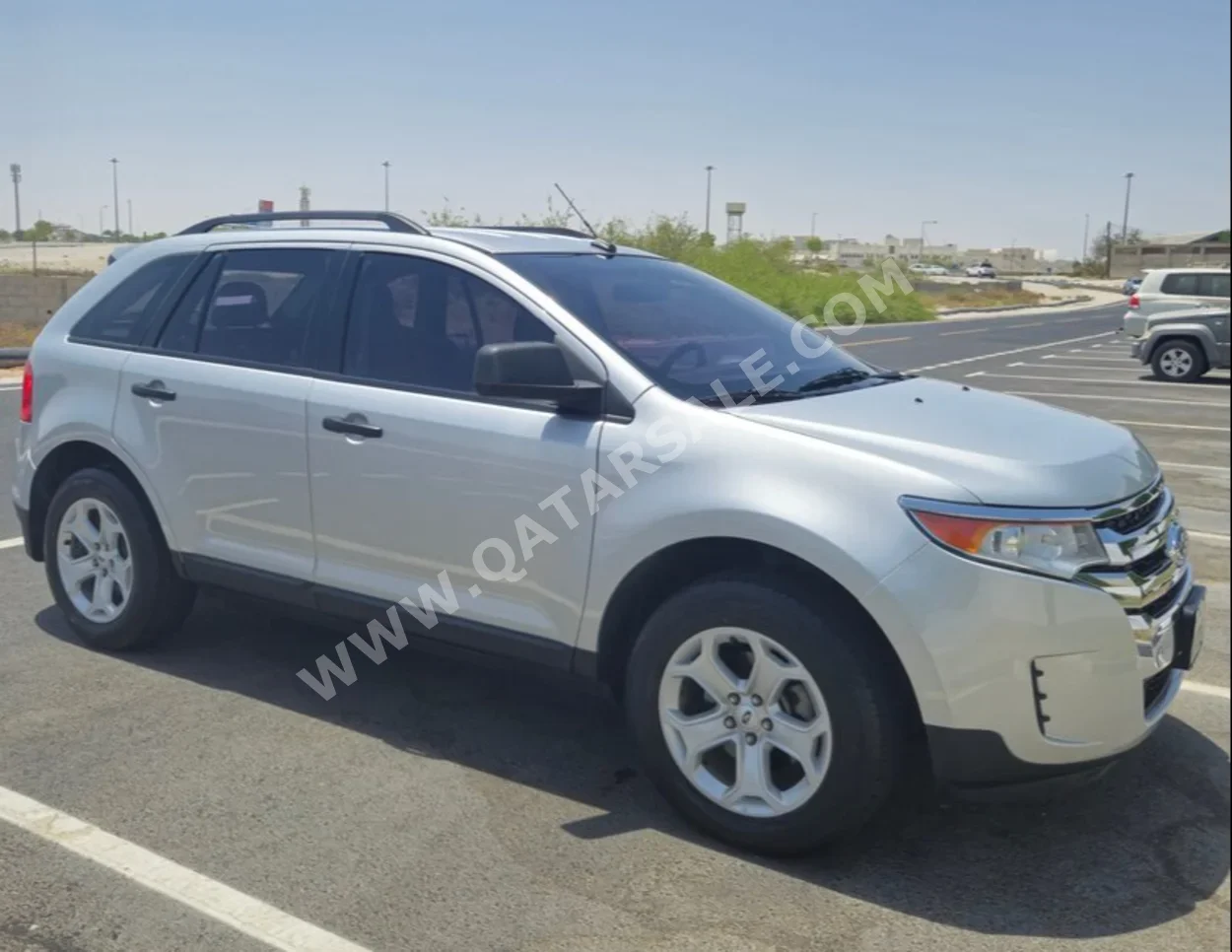 Ford  Edge  2013  Automatic  96,000 Km  6 Cylinder  All Wheel Drive (AWD)  SUV  Silver