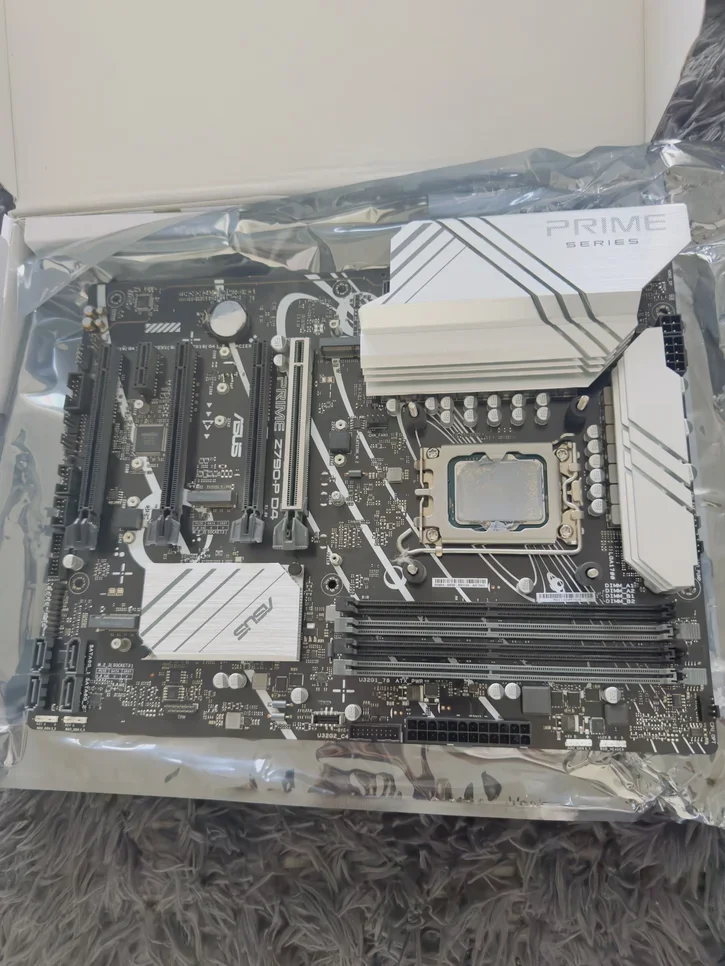 Motherboards 2020 /  Asus  DDR4  Intel  4  None  3  5  ASUS Z790-P4