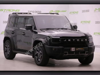 Jetour  T2  Luxury  2025  Automatic  18,000 Km  4 Cylinder  Four Wheel Drive (4WD)  SUV  Black  With Warranty