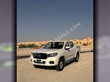 Maxus  T60  2022  Manual  45,600 Km  4 Cylinder  Rear Wheel Drive (RWD)  Pick Up  White  With Warranty
