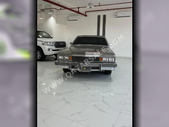 Cadillac  Classic  1978  Automatic  61,000 Km  8 Cylinder  Rear Wheel Drive (RWD)  Sedan  Gray