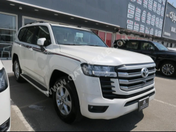 Toyota  Land Cruiser  GXR Twin Turbo  2025  Automatic  0 Km  6 Cylinder  Four Wheel Drive (4WD)  SUV  White  With Warranty
