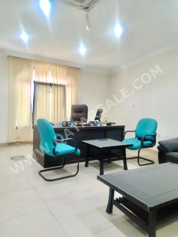 Commercial Shops - Fully Furnished  - Doha  For Rent